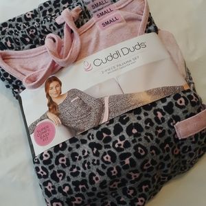 New women's small leopard pajama set cuddl duds